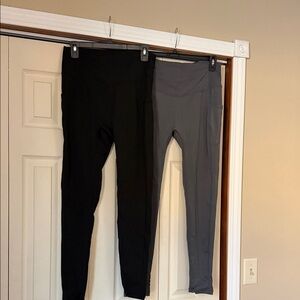 Women's Black and Gray Leggings